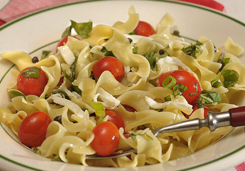 tn_Roasted_Tomato_and_Basil_Salad