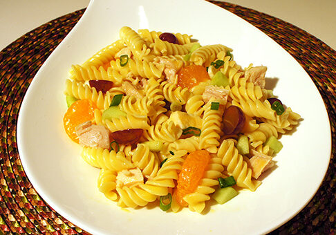 tn_Tangy_Oriental_Pasta_Chicken_Salad